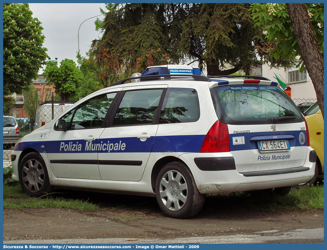 -
Polizia Municipale
Servizio Associato Bassa Reggiana
Peugeot 307 Station Wagon II serie
Allestitore Olmedo S.p.A.
Parole chiave: Polizia;Locale;Municipale;Bassa Reggiana;Bagnolo in Piano;Gualtieri;Luzzara;Novellara;Reggiolo;Peugeot;307;Station Wagon;SW;S.W.;Olmedo