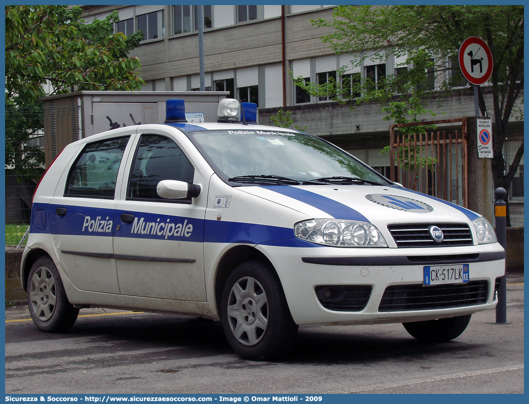 -
Polizia Municipale
Servizio Associato Bassa Reggiana
Fiat Punto III serie
(variante)
Parole chiave: Polizia;Locale;Municipale;Bassa Reggiana;Bagnolo in Piano;Gualtieri;Luzzara;Novellara;Reggiolo;Fiat;Punto