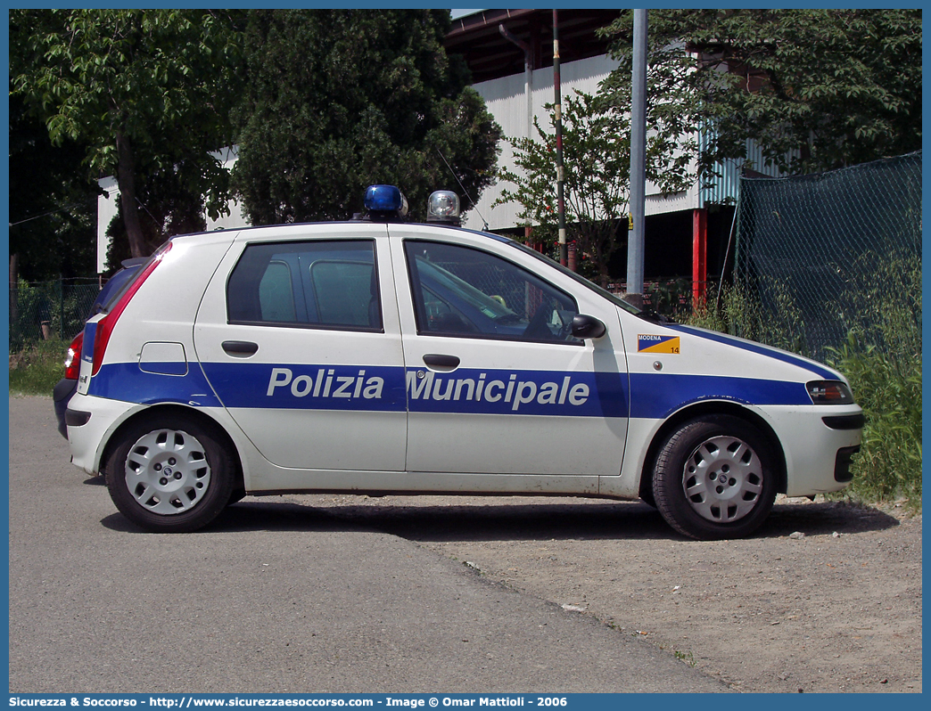 -
Polizia Municipale
Comune di Modena
Fiat Punto II serie
Allestitore Bertazzoni S.r.l.
Parole chiave: Polizia;Locale;Municipale;Modena;Fiat;Punto;Bertazzoni