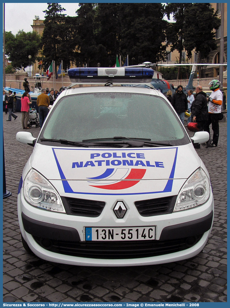 -
République Française
Police Nationale
Renault Scenic II generation restyling
Parole chiave: Repubblica;Francese;République;Française;Police;Nationale;Polizia;Nazionale;Renault;Scenic