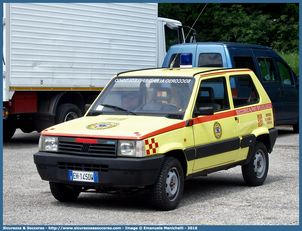 -
Corpo Nazionale
Soccorso Alpino e Speleologico
Zona Speleologica IV Umbria
Fiat Panda 4x4 II serie
Parole chiave: CNSAS;C.N.S.A.S.;Corpo;Nazionale;Soccorso;Alpino;Speleologico;Umbria;SASU;S.A.S.U.;Fiat;Panda