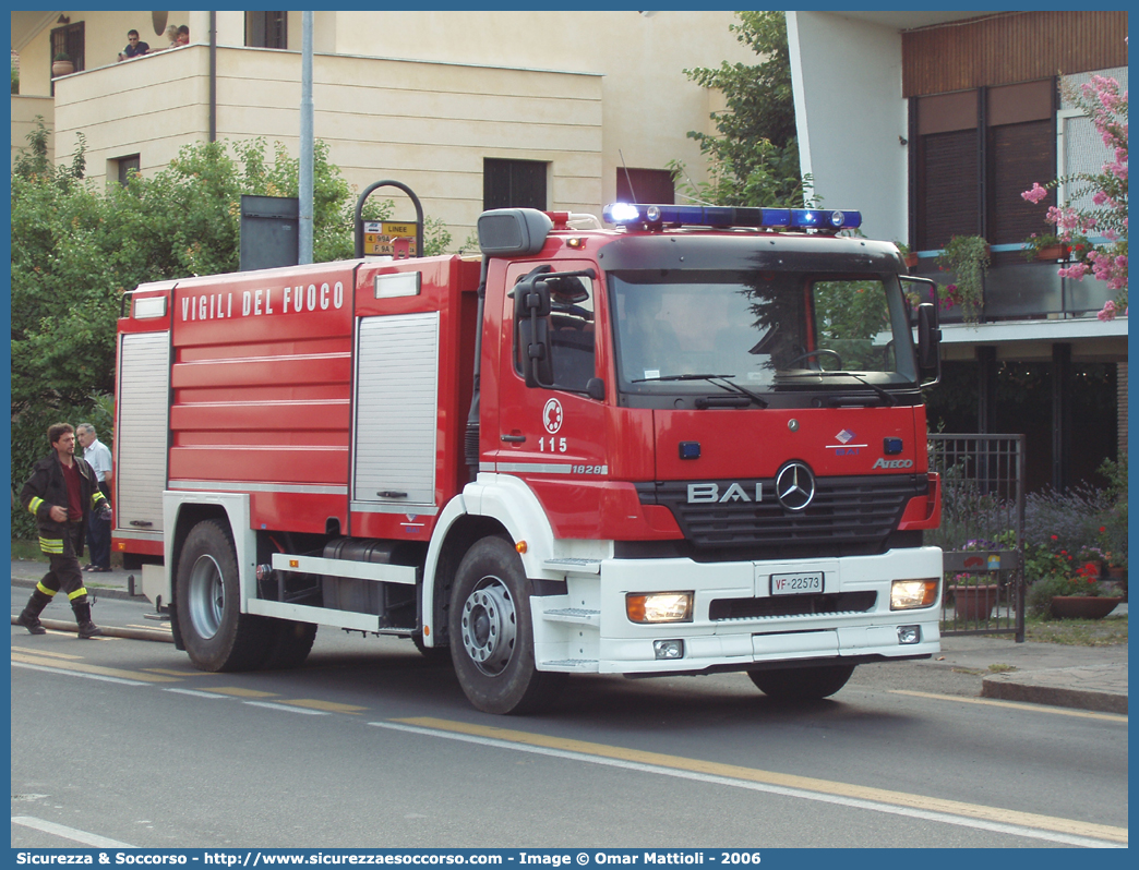 VF 22573
Corpo Nazionale Vigili del Fuoco
Mercedes Benz Atego 1828 I serie restyling
Allestitore BAI S.r.l.
Parole chiave: Corpo;Nazionale;Vigili del Fuoco;Vigili;Fuoco;ABP;A.B.P.;AutoBottePompa;AutoBotte;Mercedes Benz;Atego;1828;BAI;B.A.I.;22573