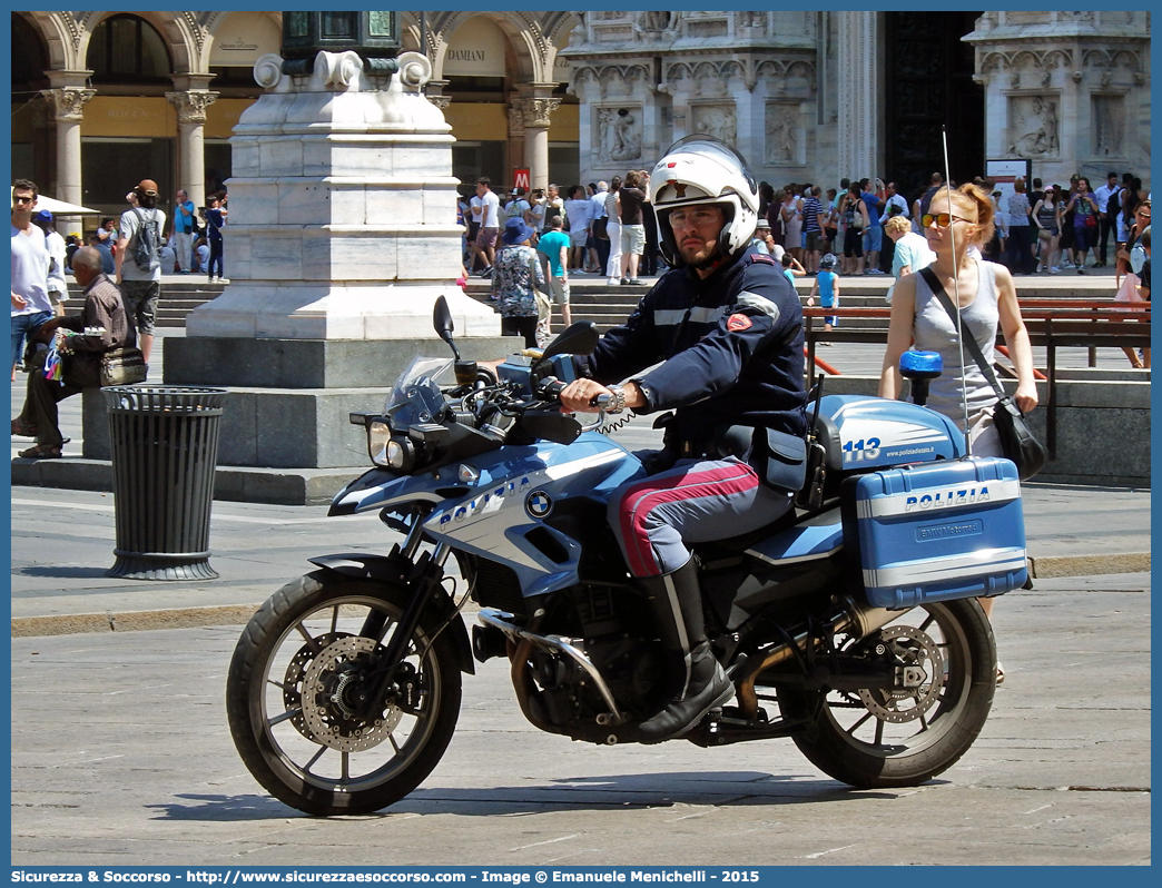 -
Polizia di Stato
Squadra Volante
Bmw F700GS
Parole chiave: PS;P.S.;Polizia;di;Stato;Polizia;Pubblica;Sicurezza;Bmw;F700GS;F 700 GS;F700 GS;F 700GS