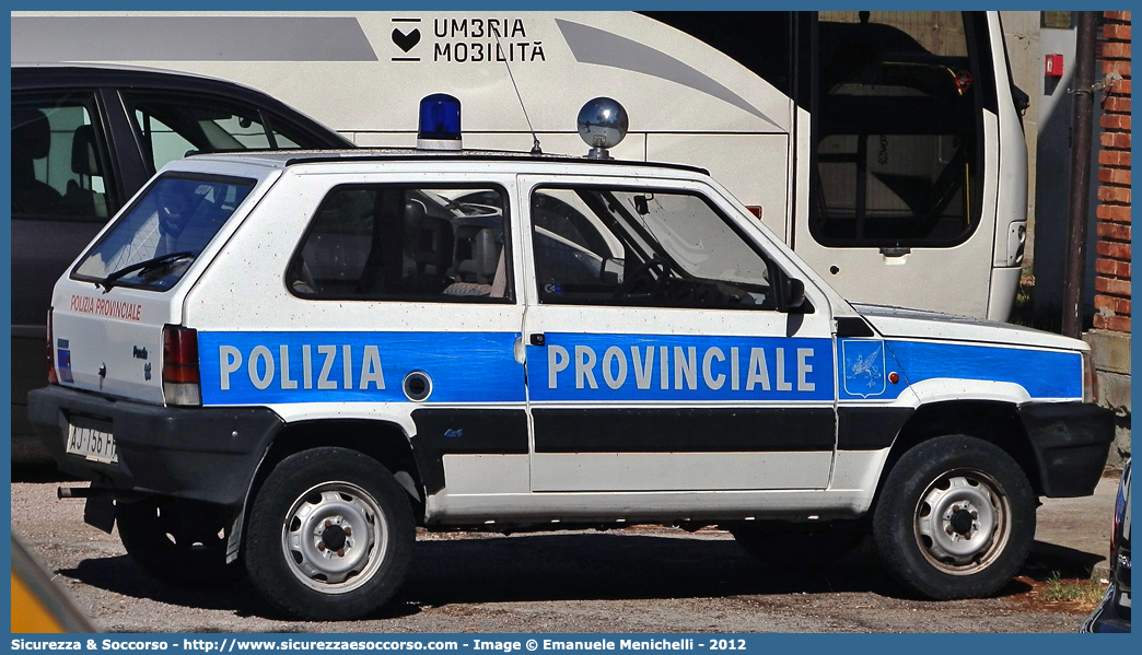 -
Polizia Provinciale
Provincia di Perugia
Fiat Panda 4x4 II serie
Parole chiave: Polizia;Locale;Provinciale;Perugia;Fiat;Panda;4x4;4 x 4