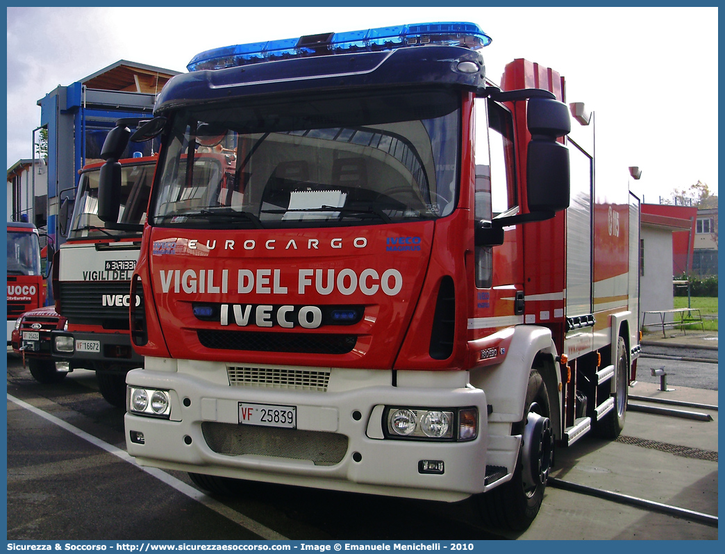 VF 25839
Corpo Nazionale Vigili del Fuoco
Iveco EuroCargo 180E30 III serie
Allestitore Iveco Magirus
Parole chiave: VVF;V.V.F.;Corpo;Nazionale;Vigili;del;Fuoco;ABP;A.B.P.;AutoBottePompa;AutoBotte;Iveco;EuroCargo;180E30;180 E 30;180 E30;Magirus