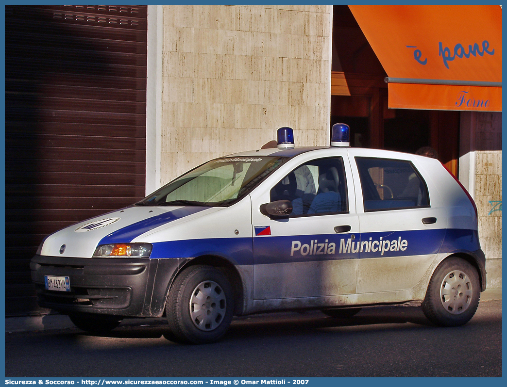 -
Polizia Municipale
Comune di Frassinoro
Fiat Punto II serie
Parole chiave: Polizia;Locale;Municipale;Frassinoro;Fiat;Punto