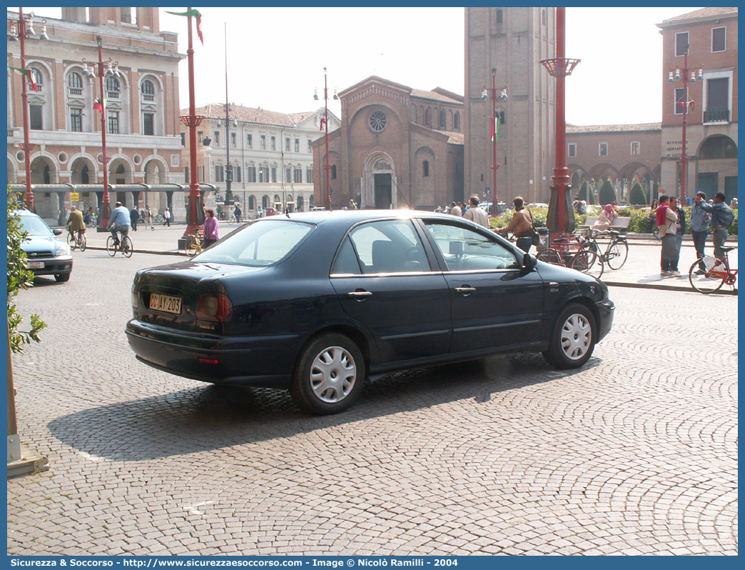 CC AY203
Arma dei Carabinieri
Fiat Marea
Parole chiave: CC;C.C.;Arma;dei;Carabinieri;Fiat;Marea