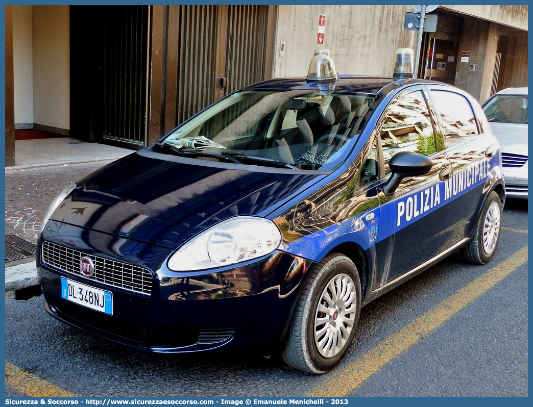 -
Polizia Municipale
Comune di Torgiano
Fiat Grande Punto
Parole chiave: Polizia;Locale;Municipale;Torgiano;Fiat;Grande Punto