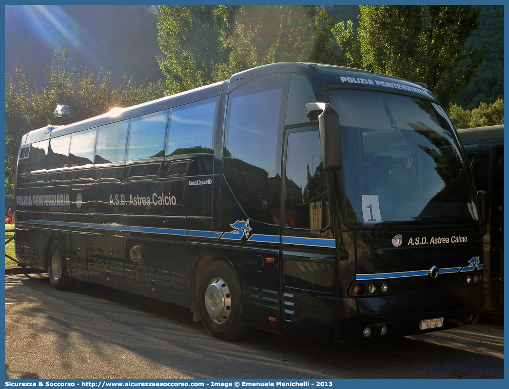 Polizia Penitenziaria 103AE
Polizia Penitenziaria
A.S.D. Astrea Calcio
Irisbus EuroClass HD
Parole chiave: 103AE;103 AE;Polizia;Penitenziaria;Gruppo;Sportivo;Fiamme;Azzurre;Astrea;Calcio;Irisbus;EuroClass;Euro Class;HD