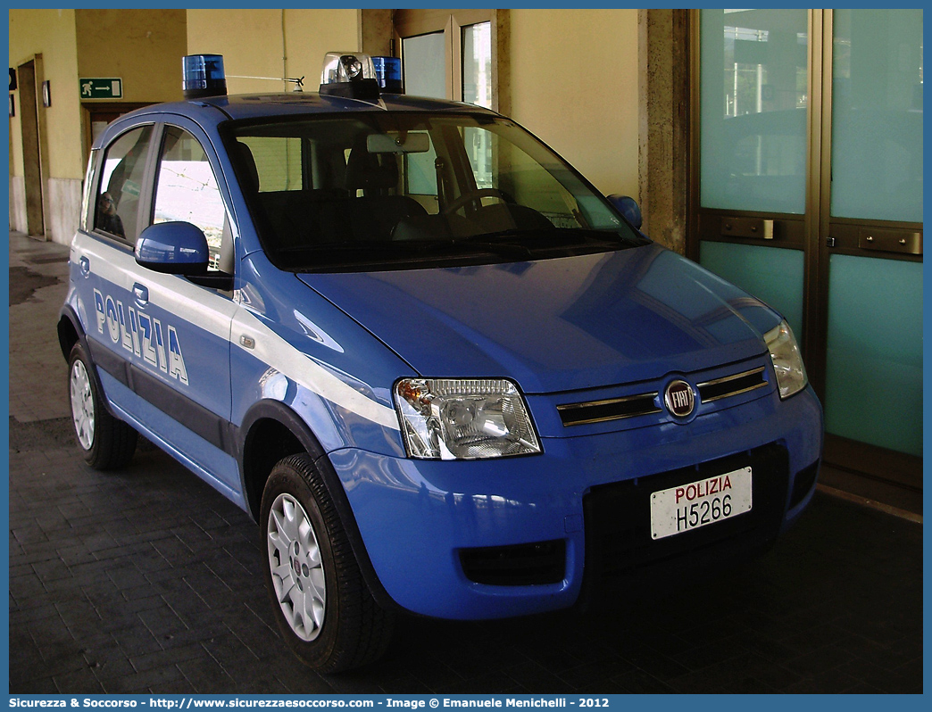 Polizia H5266
Polizia di Stato
Fiat Nuova Panda 4x4 I serie restyling
Parole chiave: PS;P.S.;Polizia;di;Stato;Polizia;Fiat;Nuova;Panda;4x4;H5266