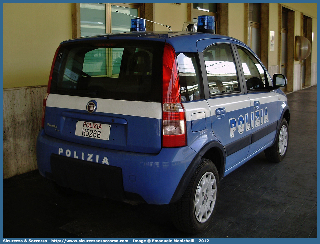 Polizia H5266
Polizia di Stato
Fiat Nuova Panda 4x4 I serie restyling
Parole chiave: PS;P.S.;Polizia;di;Stato;Polizia;Fiat;Nuova;Panda;4x4;H5266