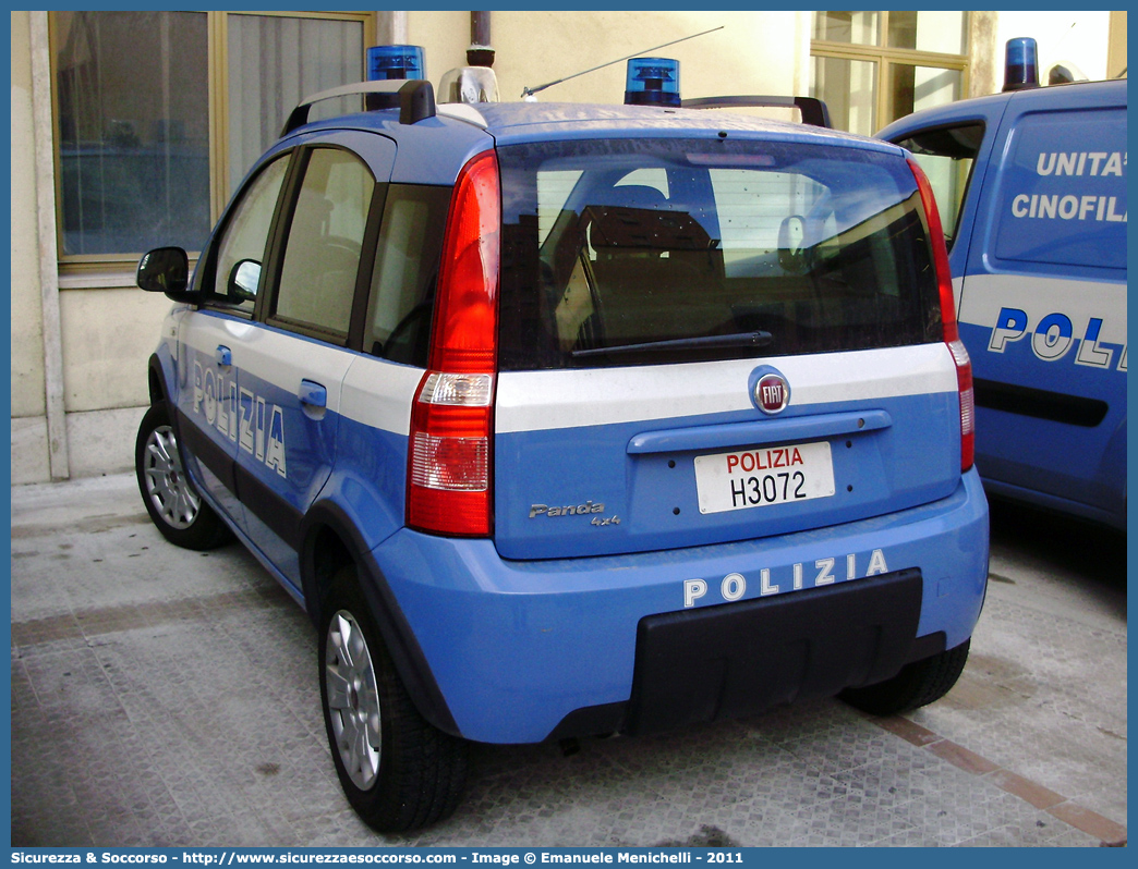 Polizia H3072
Polizia di Stato
Fiat Nuova Panda 4x4 I serie restyling
Parole chiave: PS;P.S.;Polizia;di;Stato;Polizia;Fiat;Nuova;Panda;4x4;H3072