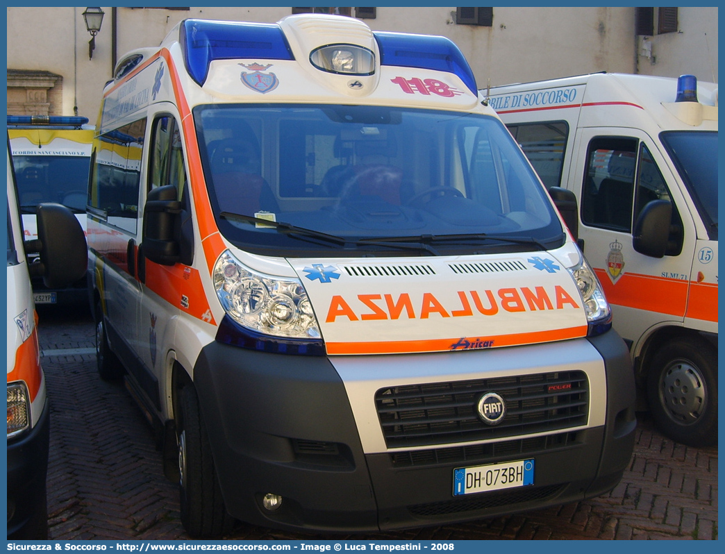 -
Misericordia di
Castelnuovo di Val di Cecina
Fiat Ducato III serie
Allestitore Aricar S.p.A.
Parole chiave: Misericordie;Misericordia;Val di Cecina;Fiat;Ducato;X250;Aricar