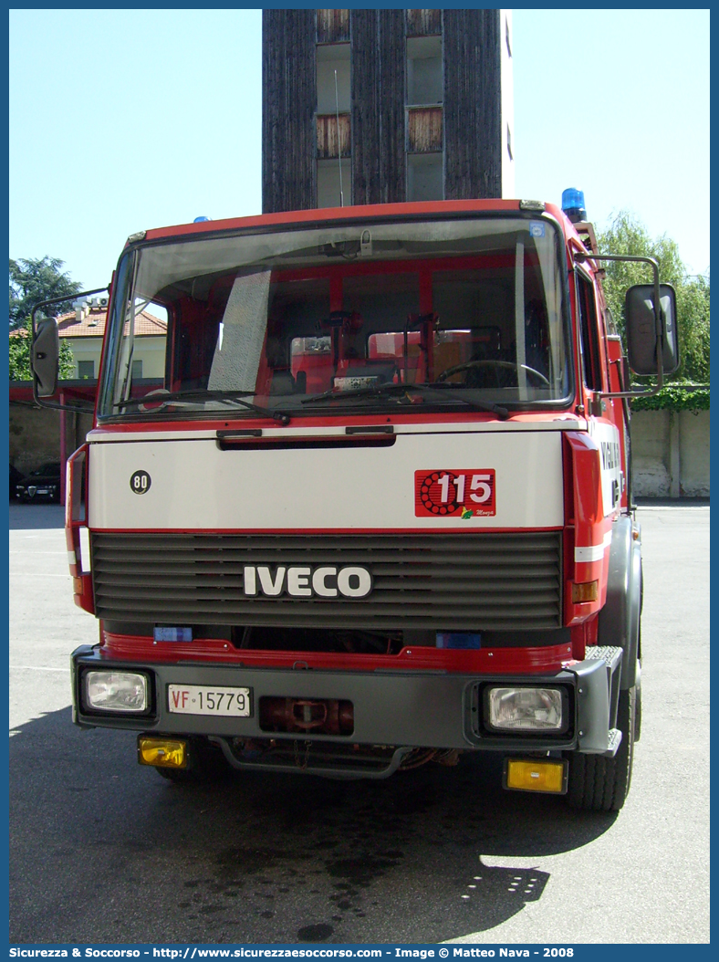 VF 15779
Corpo Nazionale Vigili del Fuoco
Iveco 190-26
Allestitore Baribbi S.p.A.
Parole chiave: VVF;V.V.F.;Corpo;Nazionale;Vigili;del;Fuoco;AutoPompaSerbatoio;APS;A.P.S.;Iveco;190;26;190-26;Baribbi