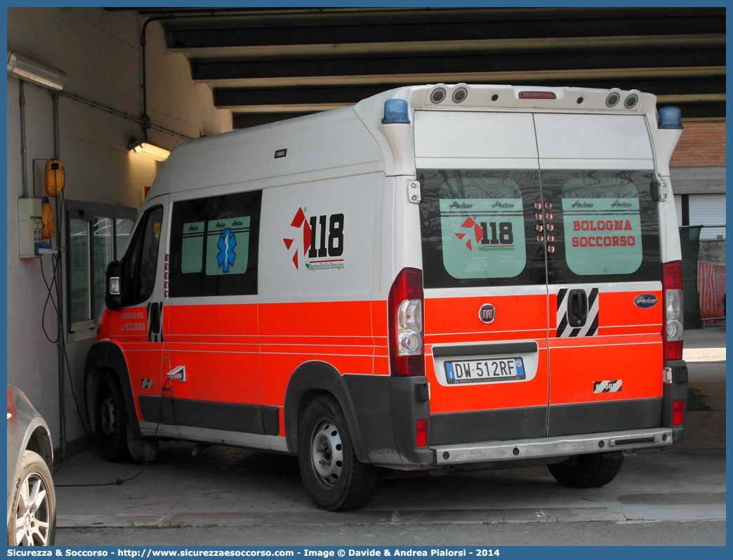 BO 0851
118 Bologna Soccorso
Fiat Ducato III serie
Allestitore Aricar S.p.A.
Parole chiave: 118;Bologna;Soccorso;Ambulanza;Autoambulanza;Fiat;Ducato;X250;X 250;Aricar