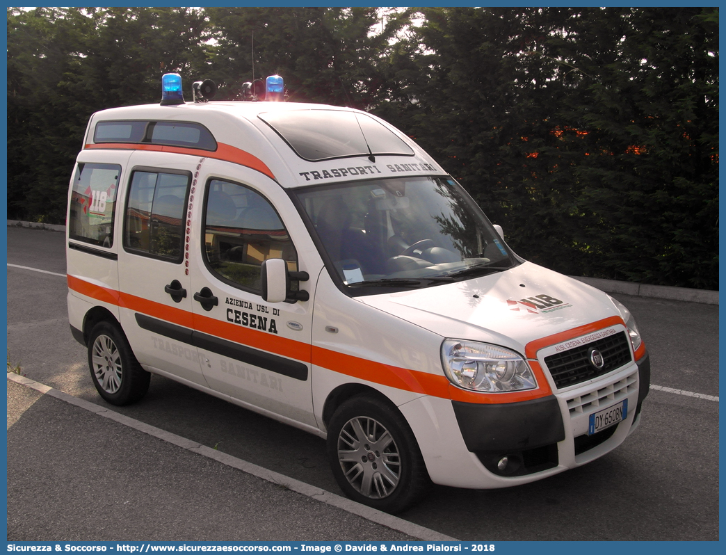 -
118 Romagna Soccorso
Ambito Territoriale di Cesena
Fiat Doblò I serie restyling
Allestitore Vision S.r.l.
Parole chiave: 118;Romagna;Soccorso;Cesena;Fiat;Doblo;Doblò;Vision