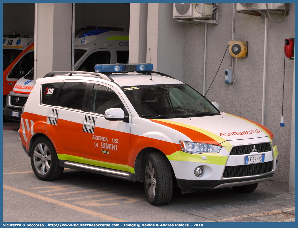 MIKE 13
118 Romagna Soccorso
Ambito Territoriale di Rimini
Mitsubishi Outlander
II serie restyling
Allestitore Bertazzoni S.r.l.
Parole chiave: 118;Romagna;Soccorso;Rimini;Automedica;Automedicalizzata;Auto Medica;Auto Medicalizzata;Mitsubishi;Outlander;Bertazzoni