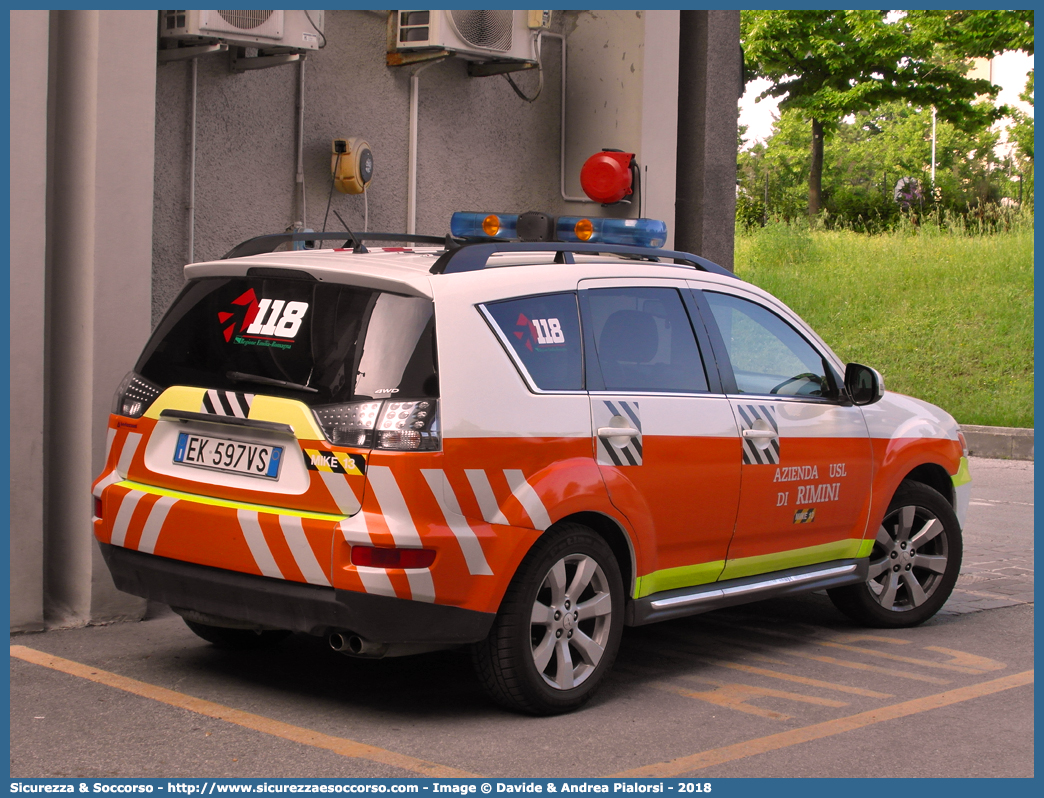 MIKE 13
118 Romagna Soccorso
Ambito Territoriale di Rimini
Mitsubishi Outlander
II serie restyling
Allestitore Bertazzoni S.r.l.
Parole chiave: 118;Romagna;Soccorso;Rimini;Automedica;Automedicalizzata;Auto Medica;Auto Medicalizzata;Mitsubishi;Outlander;Bertazzoni