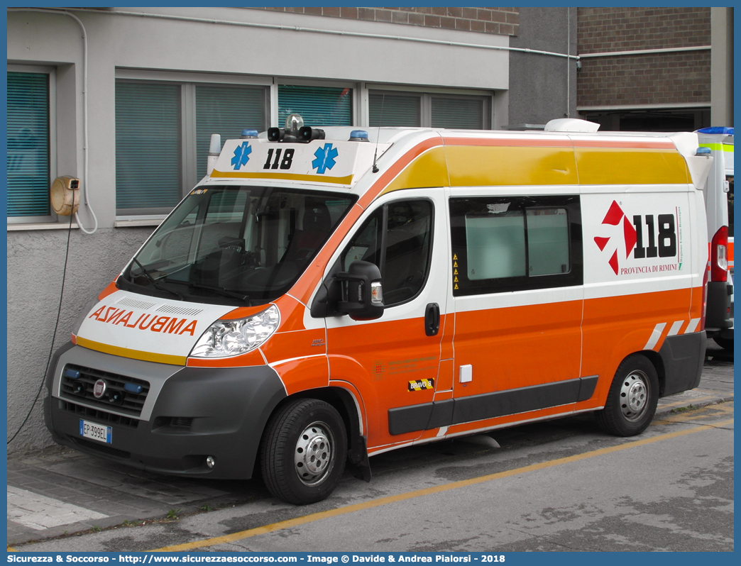 BRAVO 08
118 Romagna Soccorso
Ambito Territoriale di Rimini
Fiat Ducato III serie
Allestitore Boneschi S.r.l.
(variante)
Parole chiave: 118;Romagna;Soccorso;Rimini;Ambulanza;Autoambulanza;Fiat;Ducato;X250;X 250;Savio;Boneschi