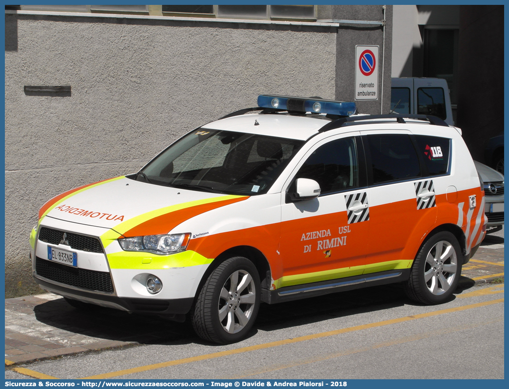 MIKE 14
118 Romagna Soccorso
Ambito Territoriale di Rimini
Mitsubishi Outlander
II serie restyling
Allestitore Bertazzoni S.r.l.
Parole chiave: 118;Romagna;Soccorso;Rimini;Automedica;Automedicalizzata;Auto Medica;Auto Medicalizzata;Mitsubishi;Outlander;Bertazzoni