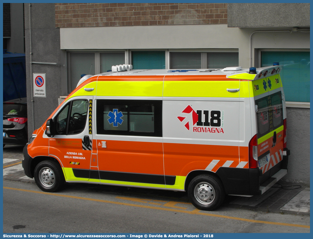 BRAVO 15
118 Romagna Soccorso
Ambito Territoriale di Rimini
Fiat Ducato III serie restyling
Allestitore Safety Car S.r.l.
Parole chiave: 118;Romagna;Soccorso;Rimini;Ambulanza;Autoambulanza;Fiat;Ducato;X290;X 290;Orion;Safety Car