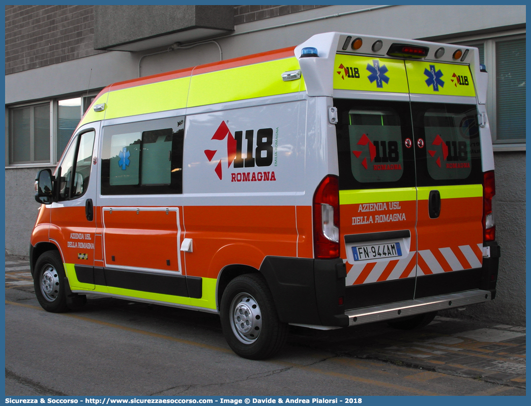 BRAVO 13
118 Romagna Soccorso
Ambito Territoriale di Rimini
Fiat Ducato III serie restyling
Allestitore Safety Car S.r.l.
Parole chiave: 118;Romagna;Soccorso;Rimini;Ambulanza;Autoambulanza;Fiat;Ducato;X290;X 290;Boneschi;Savio;Safety Car