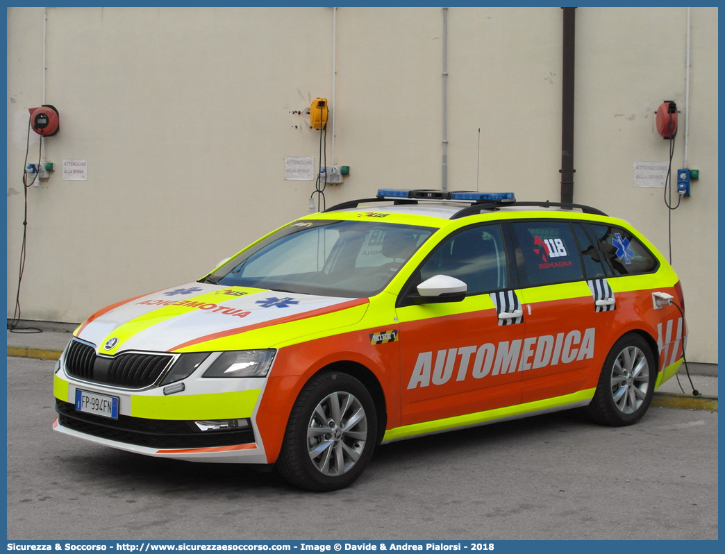 MIKE 01
118 Romagna Soccorso
Ambito Territoriale di Ravenna
Skoda Octavia Wagon 4x4 V serie
Allestitore Safety Car S.r.l.
Parole chiave: 118;Romagna;Ravenna;Soccorso;Automedica;Automedicalizzata;Auto Medica;Auto Medicalizzata;Skoda;Octavia;SW;S.W.;Station;Wagon;4x4;4 x 4;Safety Car