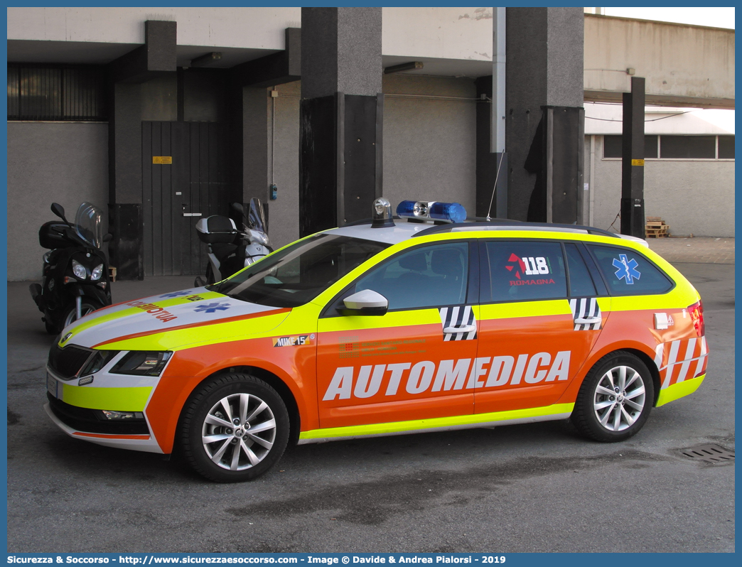 MIKE 15
118 Romagna Soccorso
Ambito Territoriale di Rimini
Skoda Octavia Wagon 4x4 V serie
Allestitore Safety Car S.r.l.
Parole chiave: 118;Romagna;Rimini;Soccorso;Automedica;Automedicalizzata;Auto Medica;Auto Medicalizzata;Skoda;Octavia;SW;S.W.;Station;Wagon;4x4;4 x 4;Safety Car