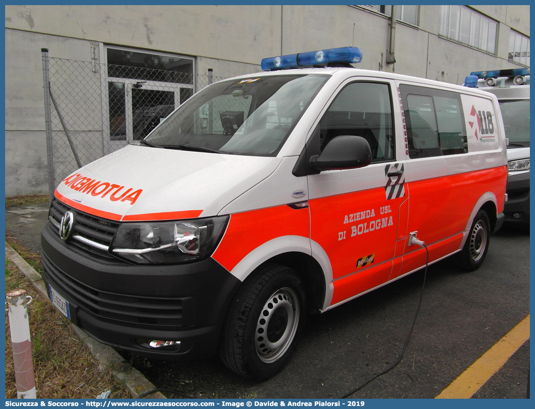 BO 1048
118 Bologna Soccorso
Volkswagen Transporter T6
Allestitore Vision S.r.l.
Parole chiave: 118;Bologna;Soccorso;Automedica;Automedicalizzata;Auto Medica;Auto Medicalizzata;Volkswagen;Transporter;T6;T 6;Vision