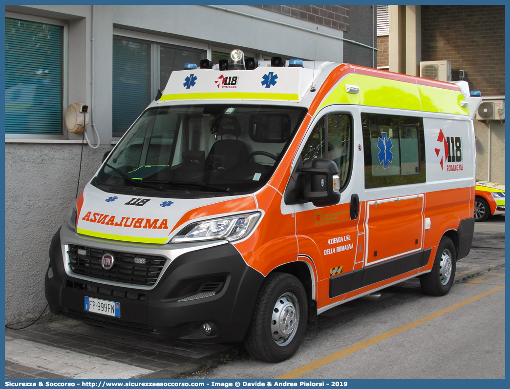 BRAVO 23
118 Romagna Soccorso
Ambito Territoriale di Rimini
Fiat Ducato III serie restyling
Allestitore Safety Car S.r.l.
Parole chiave: 118;Romagna;Soccorso;Rimini;Ambulanza;Autoambulanza;Fiat;Ducato;X290;X 290;Boneschi;Savio;Safety Car