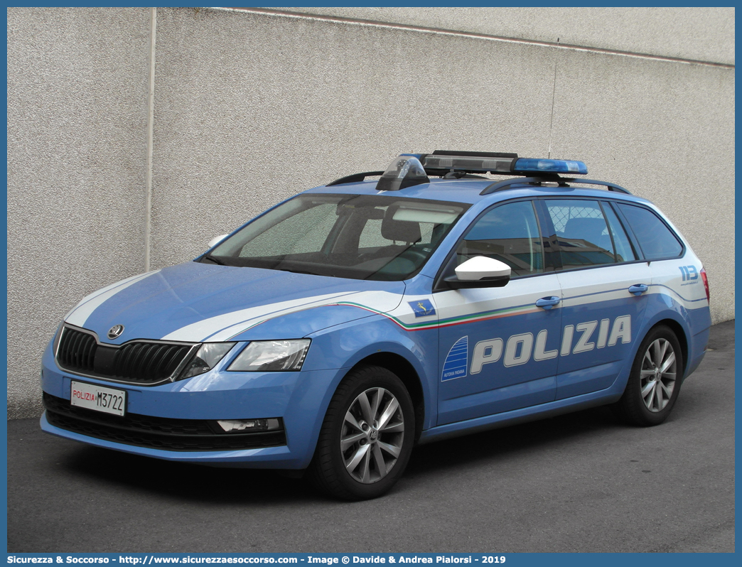 Polizia M3722
Polizia di Stato
Polizia Stradale
Autovia Padana
Skoda Octavia Wagon V serie
Allestitore Focaccia Group S.r.l.
Parole chiave: PS;P.S.;Polizia;di;Stato;Stradale;Autostradale;Autovia;Padana;Skoda;Octavia;Wagon;Focaccia