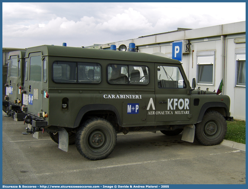 AM AI055
Arma dei Carabinieri
Reparto Carabinieri
presso l'Aeronautica Militare
Missione Fuori Area KFOR
Land Rover Defender 110
Parole chiave: CC;C.C.;Arma;dei;Carabinieri;Aeronautica;Militare;Polizia;Military;Police;KFOR;Kosovo;Force;Land Rover;Defender;110