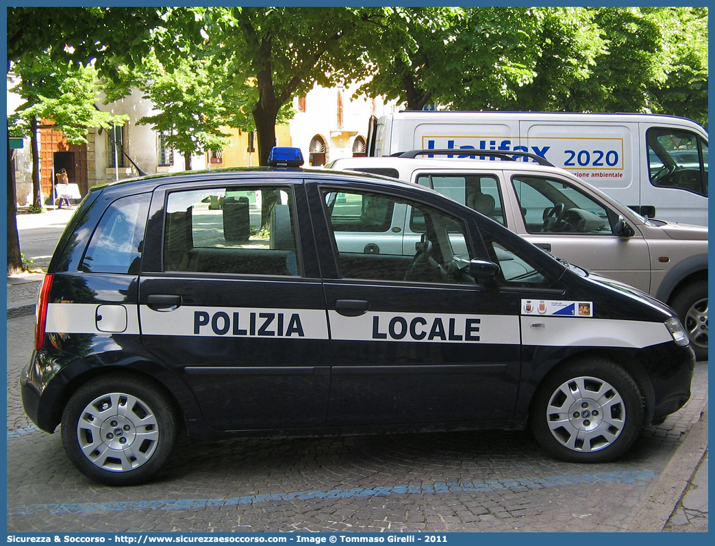 -
Polizia Locale
Servizio Associato San Bellino
e Castelguglielmo
Fiat Idea
Parole chiave: Polizia;Locale;Municipale;San Bellino;Custelguglielmo;Fiat;Idea