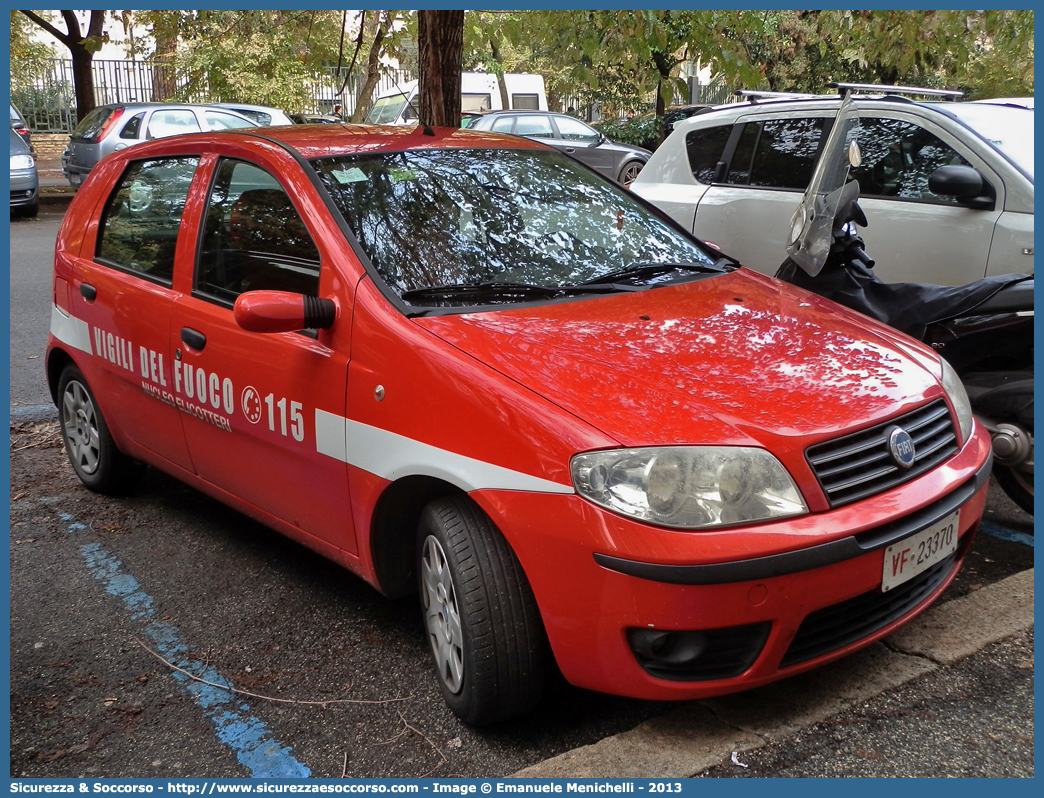 VF 23370
Corpo Nazionale Vigili del Fuoco
Nucleo Elicotteri
Fiat Punto III serie
Parole chiave: VF;V.F.;VVF;V.V.F.;Corpo;Nazionale;Vigili del Fuoco;Vigili;Fuoco;Elicotteri;Fiat;Punto;23370