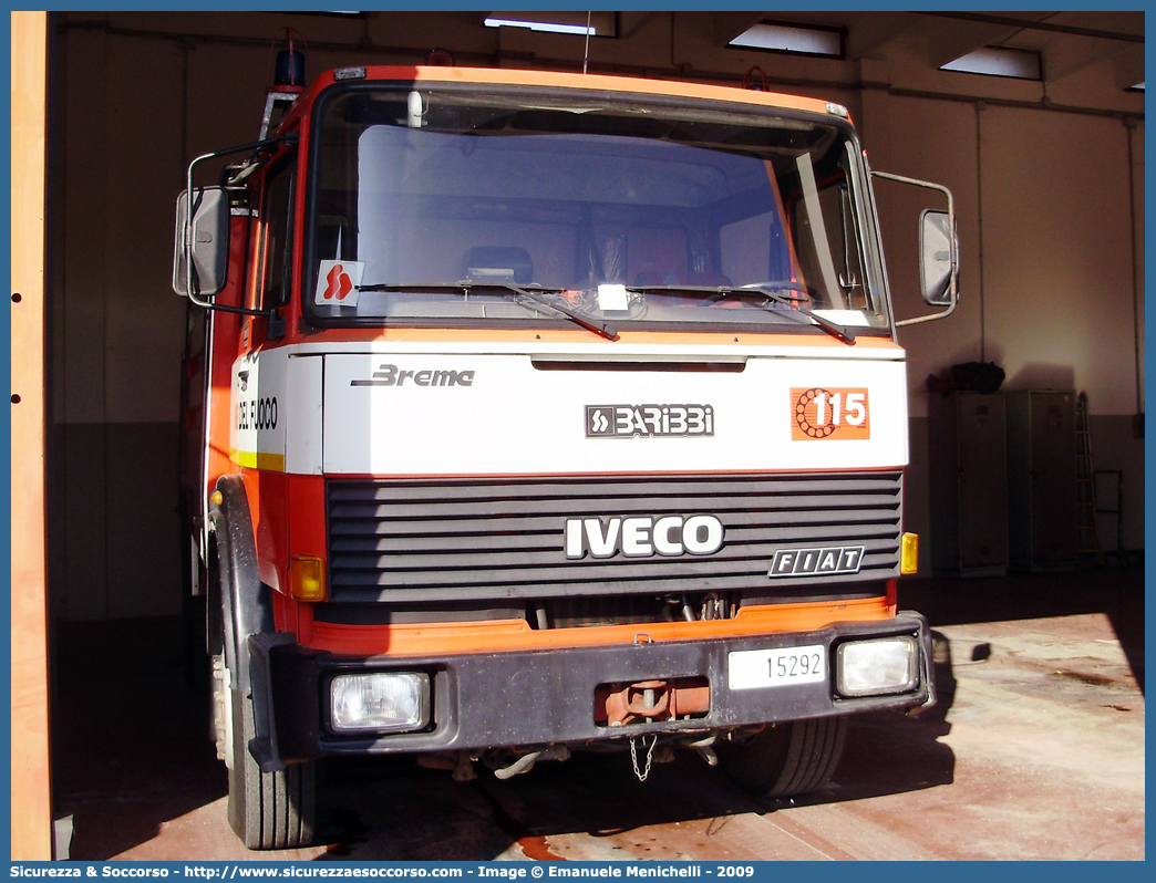 VF 15292
Corpo Nazionale Vigili del Fuoco
Iveco 180-24
Allestitore Baribbi S.p.A.
Parole chiave: Corpo;Nazionale;Vigili del Fuoco;Vigili;Fuoco;ABP;A.B.P.;AutoBottePompa;AutoBotte;Fiat;Iveco;180-24;180 - 24;Baribbi