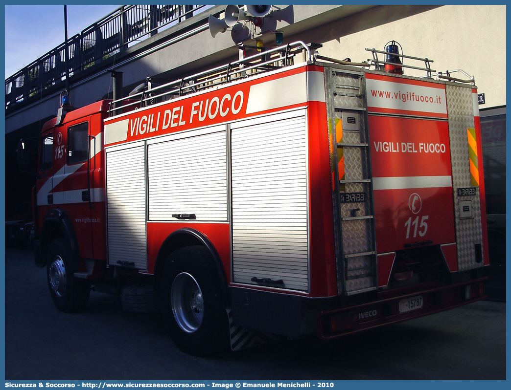 VF 15787
Corpo Nazionale Vigili del Fuoco
Iveco 190-26
Allestitore Baribbi S.p.A.
Parole chiave: VVF;V.V.F.;Corpo;Nazionale;Vigili;del;Fuoco;AutoPompaSerbatoio;APS;A.P.S.;Iveco;190;26;190-26;Baribbi