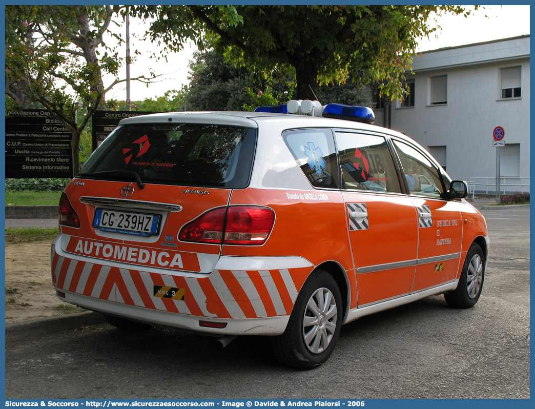 MIKE 03S
118 Romagna Soccorso
Ambito Territoriale di Ravenna
Toyota Avensis Verso I serie
Allestitore MAF S.n.c.
Parole chiave: 118;Romagna;Ravenna;Soccorso;Automedica;Automedicalizzata;Auto Medica;Auto Medicalizzata;Toyota;Avensis;Verso;MAF;M.A.F.;Mariani Alfredo e Figlio