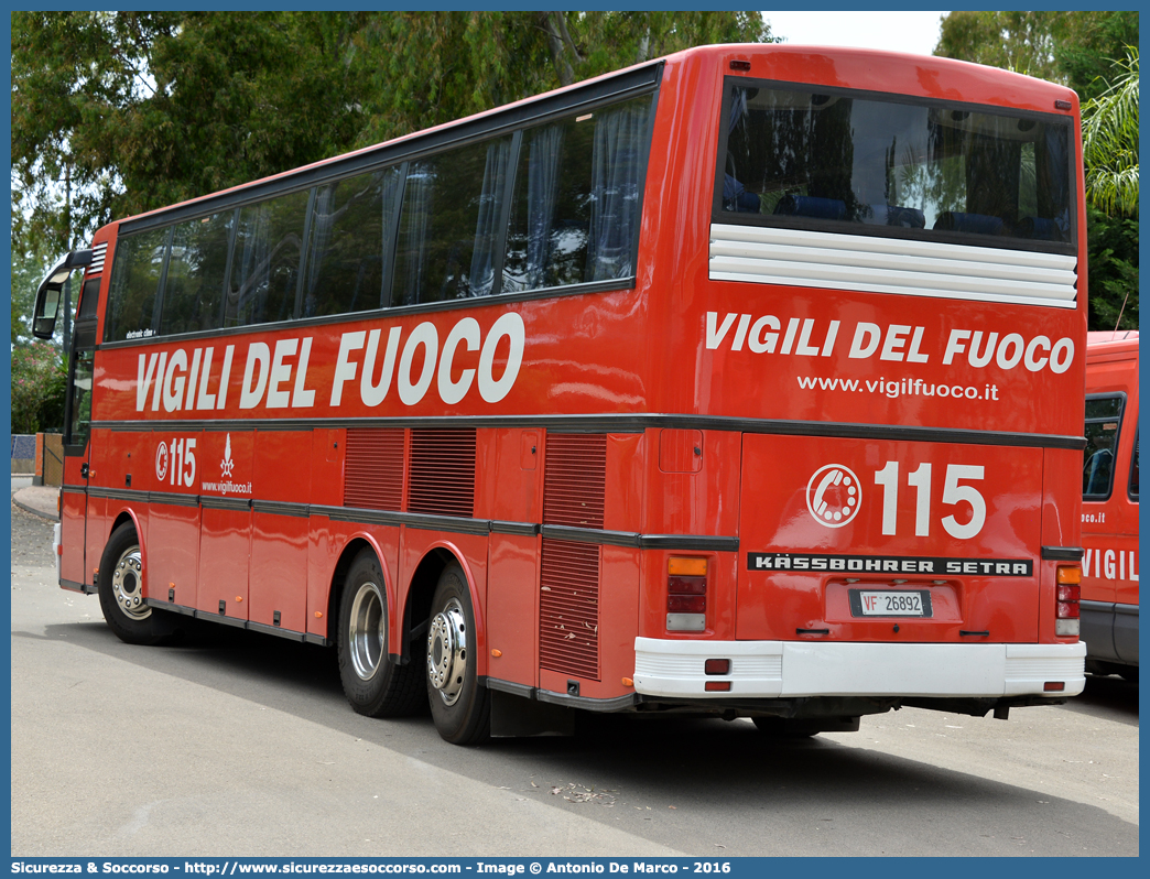 VF 26892
Corpo Nazionale Vigili del Fuoco
Kassbohrer Setra S215HDH
Parole chiave: VVF;V.V.F.;Corpo;Nazionale;Vigili;del;Fuoco;Kassbohrer;Setra;S215HDH;S 215 HDH