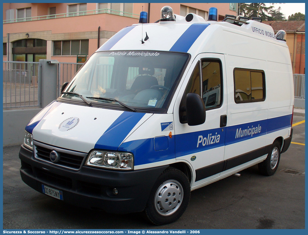 -
Polizia Municipale
Comune di Argenta
Fiat Ducato II serie restyling
Allestitore Elevox
Parole chiave: Polizia;Locale;Municipale;Argenta;Fiat;Ducato;Elevox