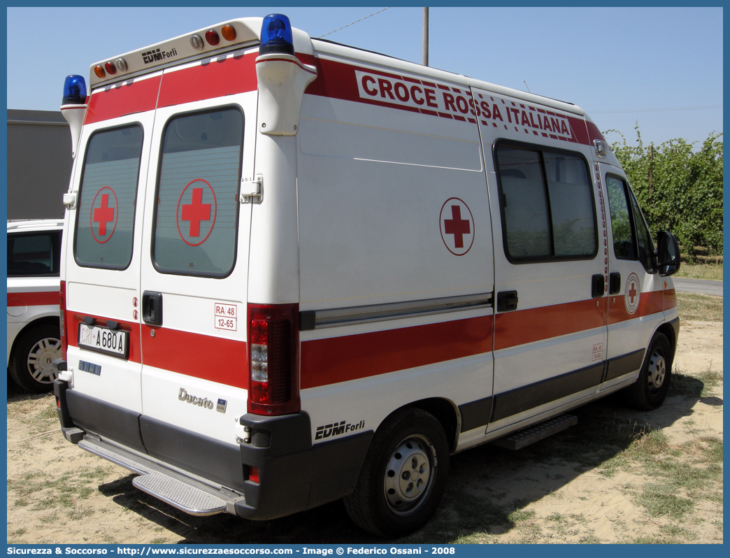 CRI A680A
Croce Rossa Italiana
Faenza
Fiat Ducato II serie restyling
Allestitore EDM S.r.l.
Parole chiave: Croce;Rossa;Italiana;CRI;C.R.I.;Ambulanza;Fiat;Ducato;EDM;Faenza