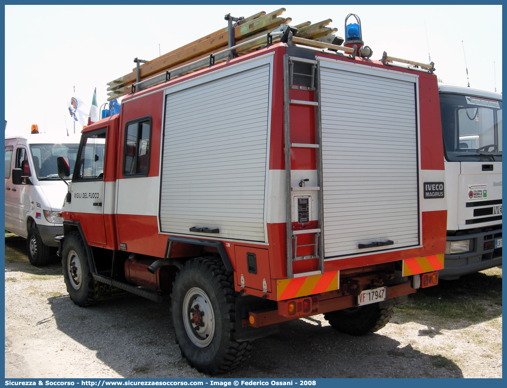 VF 17947
Corpo Nazionale Vigili del Fuoco
Iveco 40-10WM
Allestitore Iveco Magirus
Parole chiave: VF;V.F.;VVF;V.V.F.;Corpo;Nazionale;Vigili;del;Fuoco;Polisoccorso;Iveco;40-10WM;40;10;WM;VM90;VM 90;Magirus