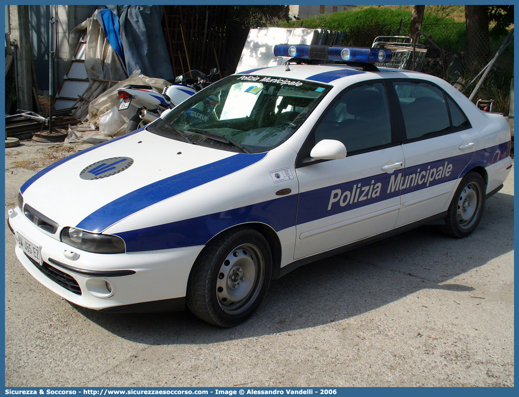 -
Polizia Municipale
Servizio Associato Bassa Reggiana
Fiat Marea
Parole chiave: Polizia;Locale;Municipale;Bassa Reggiana;Bagnolo in Piano;Gualtieri;Luzzara;Novellara;Reggiolo;Fiat;Marea