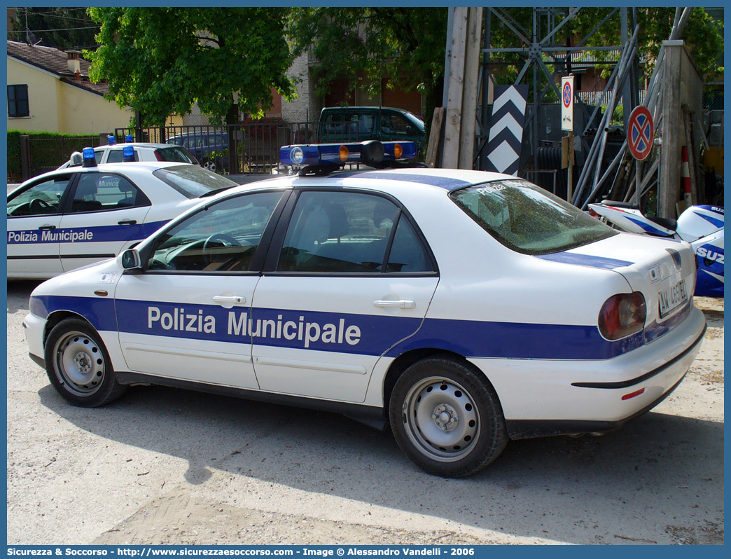 -
Polizia Municipale
Servizio Associato Bassa Reggiana
Fiat Marea
Parole chiave: Polizia;Locale;Municipale;Bassa Reggiana;Bagnolo in Piano;Gualtieri;Luzzara;Novellara;Reggiolo;Fiat;Marea