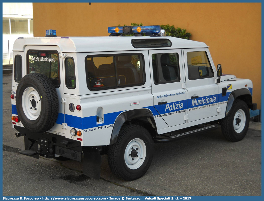 Polizia Locale YA434AH
Polizia Municipale
Comune di Modena
Land Rover Defender 110
Allestitore Bertazzoni S.r.l.
Parole chiave: Polizia;Locale;Municipale;Modena;Land Rover;Defender;110;Bertazzoni;YA434AH;YA 434 AH