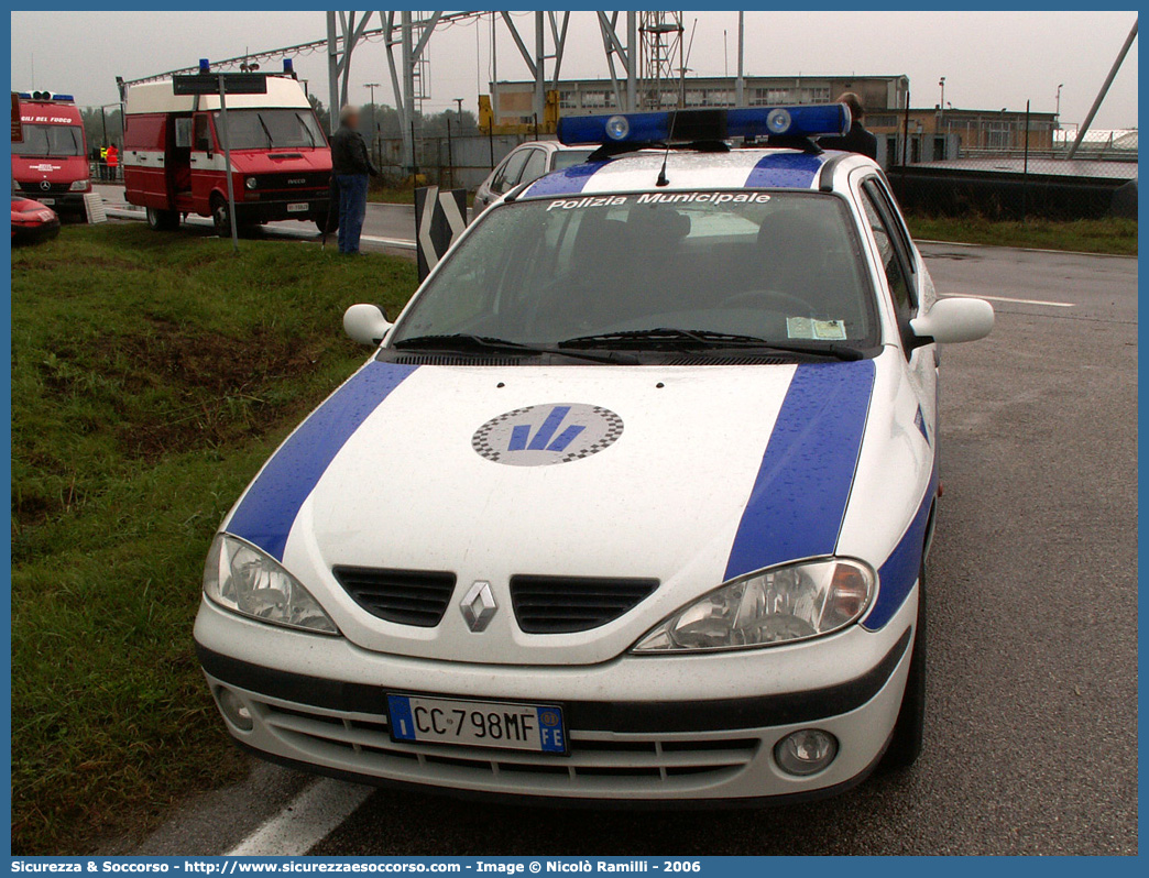 -
Polizia Municipale
Comune di Bondeno
Renault Megane Break
Allestitore Bertazzoni S.r.l.
Parole chiave: Polizia;Municipale;Locale;Bondeno;Renault;Megane;Break;SW;S.W.;Bertazzoni