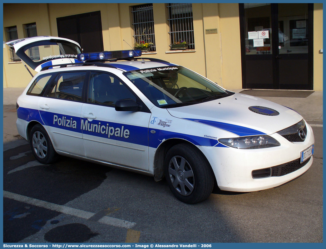 -
Polizia Municipale
Unione Terre d'Argine
Mazda 6 Wagon I serie
Allestitore Bertazzoni S.r.l.
Parole chiave: Polizia;Locale;Municipale;Terre d&#039;Argine;Terre Argine;Campogalliano;Carpi;Novi di Modena;Soliera;Mazda;6;Wagon;SW;S.W.;Bertazzoni