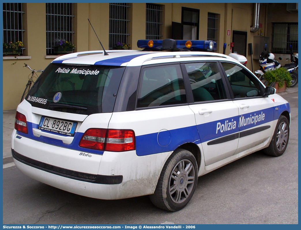 -
Polizia Municipale
Comune di Carpi
Fiat Stilo Multiwagon
Allestitore Bertazzoni S.r.l.
Parole chiave: Polizia;Locale;Municipale;Carpi;Fiat;Stilo;Multiwagon;Multi Wagon;MW;M.W.;Station Wagon;SW;S.W.;Bertazzoni