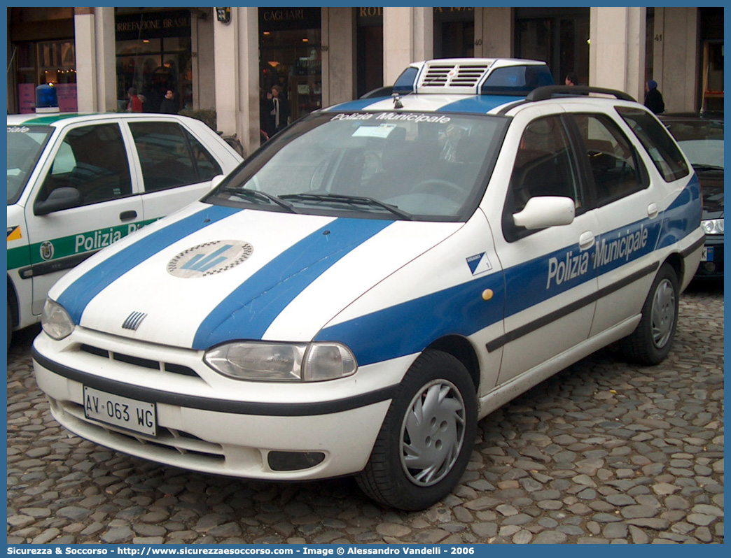 -
Polizia Municipale
Comune di Castelnuovo Rangone
Fiat Palio Weekend I serie
Parole chiave: Polizia;Locale;Municipale;Castelnuovo Rangone;Fiat;Palio;Weekend;Week End;WE;W.E.;SW;S.W.;Station Wagon