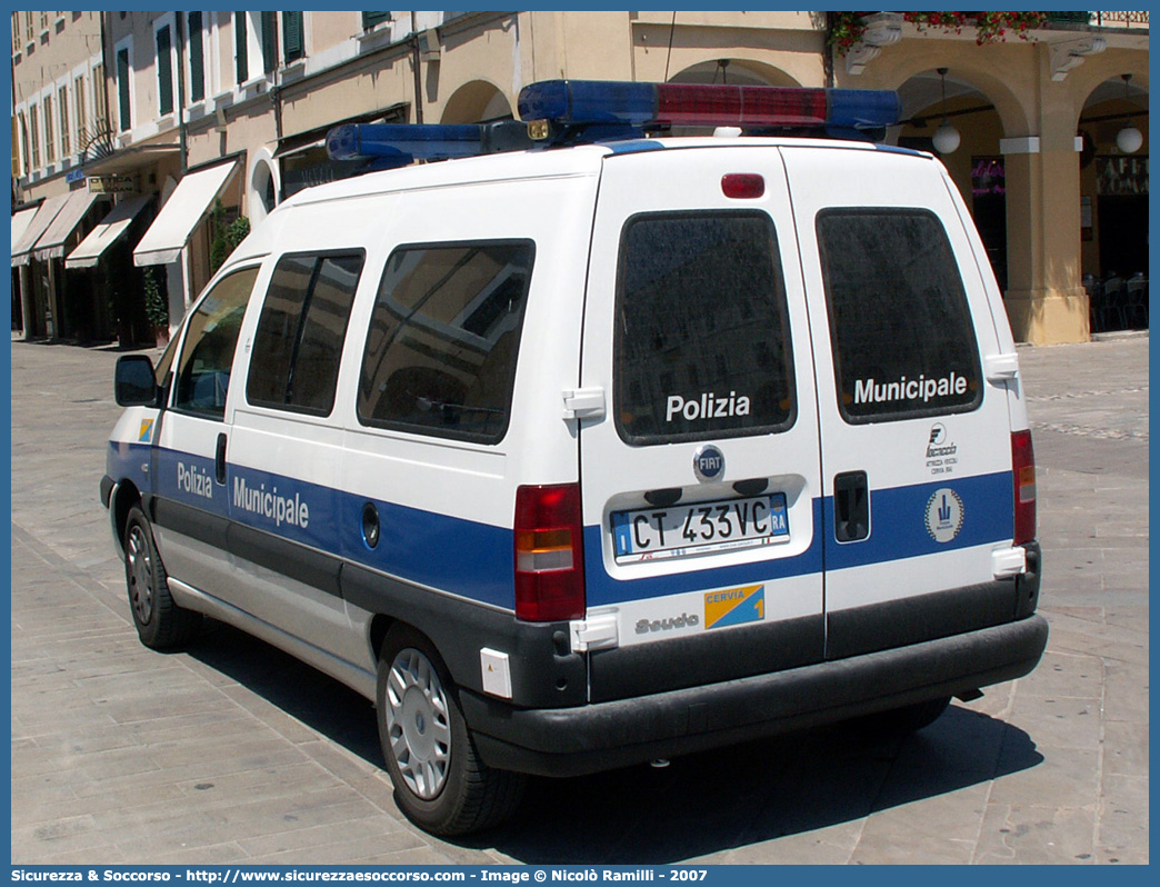 -
Polizia Municipale
Comune di Cervia
Fiat Scudo III serie
Allestitore Focaccia Group S.r.l.
Parole chiave: Polizia;Locale;Municipale;Cervia;Fiat;Scudo;Focaccia