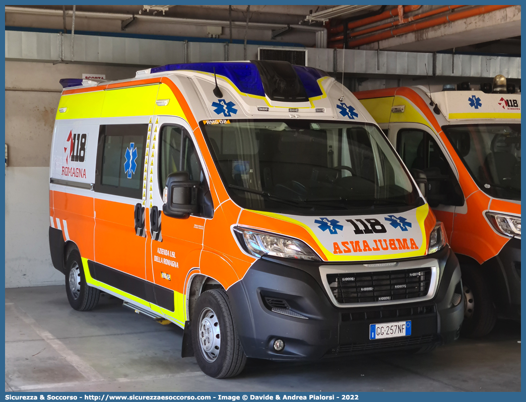 RMG 02
118 Romagna Soccorso
Peugeot Boxer III serie restyling
Allestitore Safety Car S.r.l.
Parole chiave: 118;Romagna;Soccorso;Ambulanza;Autoambulanza;Peugeot;Boxer;Safety Car;Orion